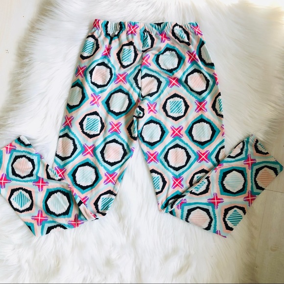 5x$25 Abstract Geometric Print Stretch Leggings, 10-12 - Picture 4 of 4